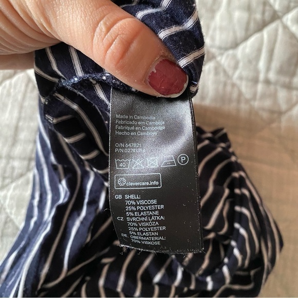 H&M Navy and white tshirt dress size small - Picture 6 of 7